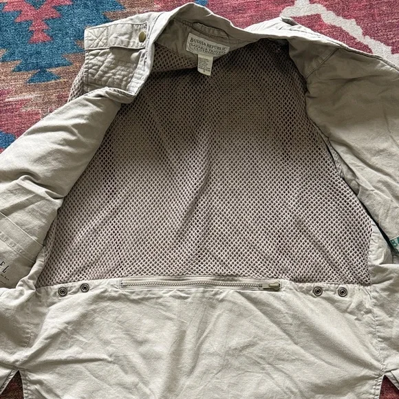 Banana Republic Safari Beige Vest - Picture 6 of 6